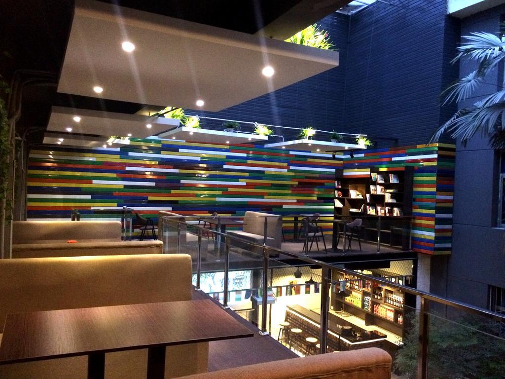 Xi'An Rainbow Youth Hotel Zewnętrze zdjęcie